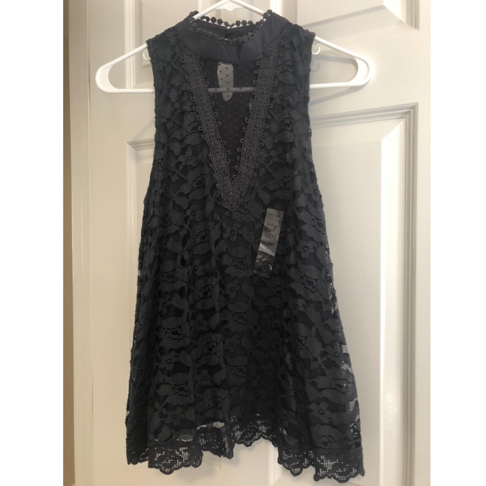 Taylor & Sage Top